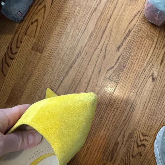 Brand New Marc Fisher Zala Block Heel Chartreuse Suede Pumps - Picture 6 of 10